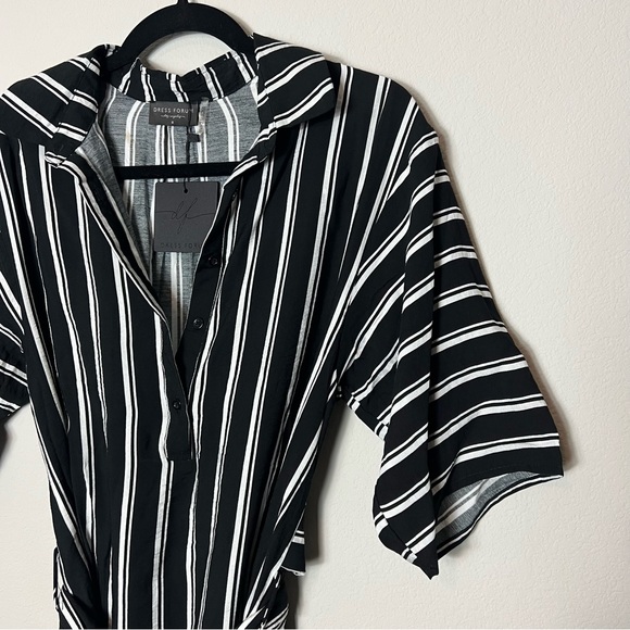 NWT Dress Forum striped short sleeve button-up dress - Picture 2 of 7